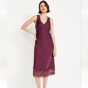 NWOT Lace Trim Satin Midi Dress